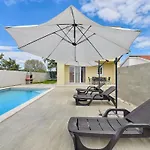 Modern With Private Hydromassage Pool *
