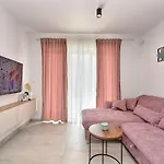فيلة Modern With Private Hydromassage Pool *