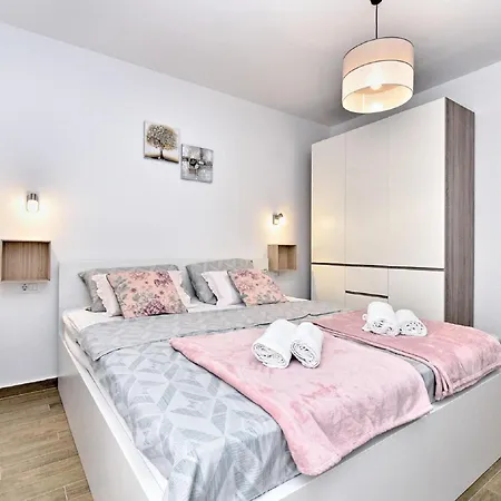 Modern With Private Hydromassage Pool Villa