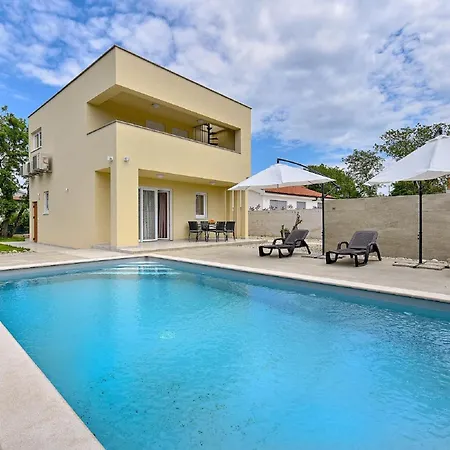 Villa Modern With Private Hydromassage Pool Vodnjan